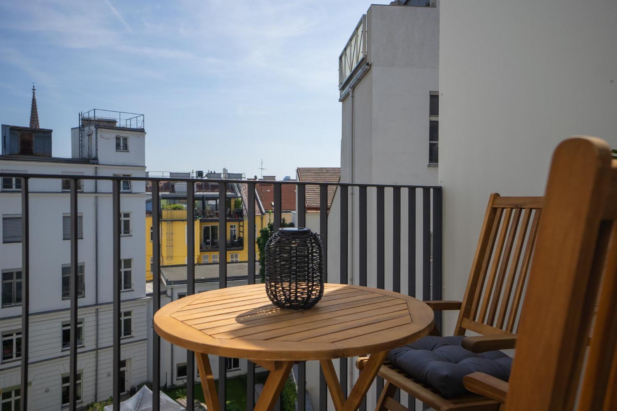 Bright Stylish Apartment With A Balcony In A Top Location Vienna Exterior photo