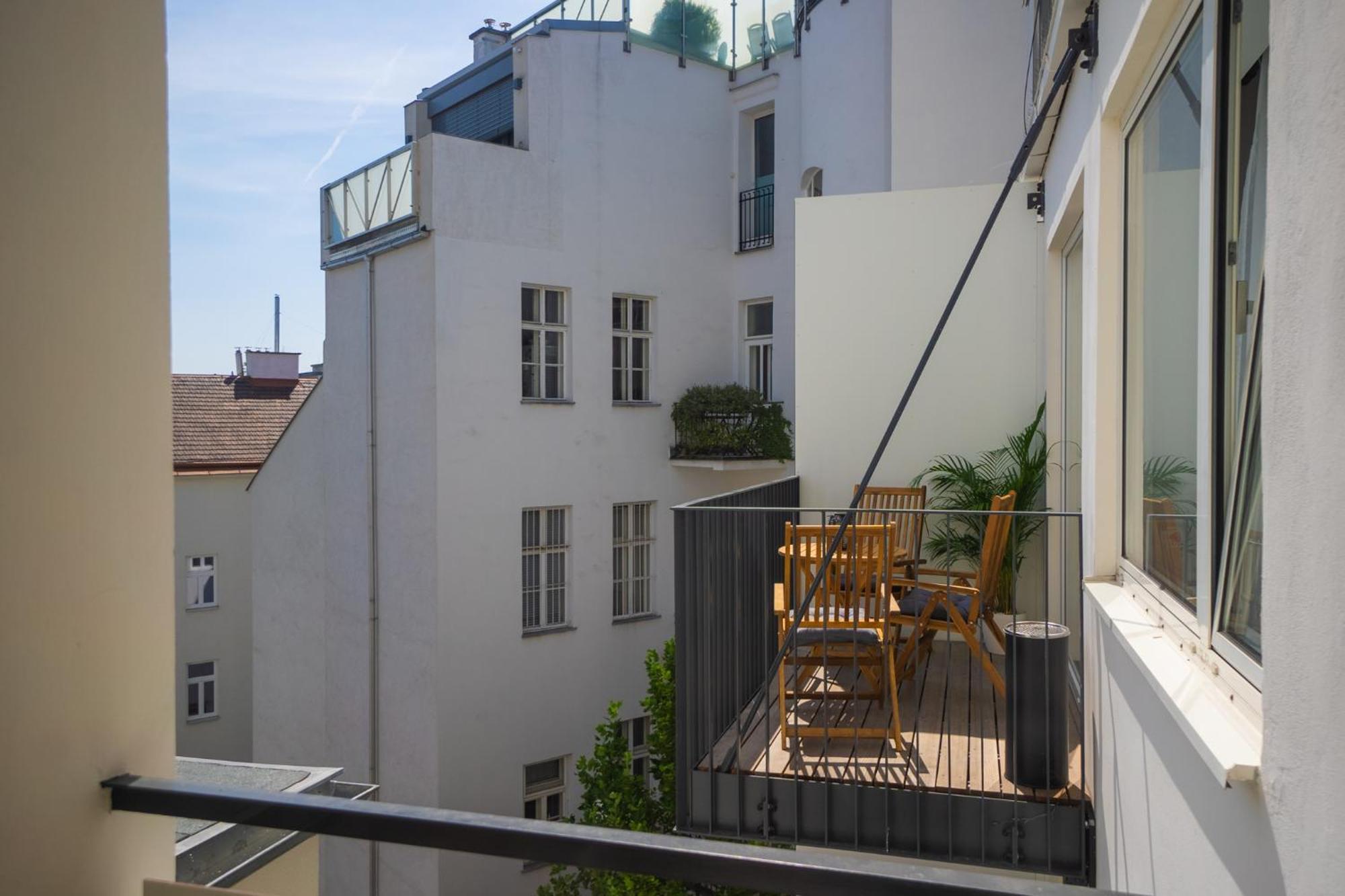 Bright Stylish Apartment With A Balcony In A Top Location Vienna Exterior photo