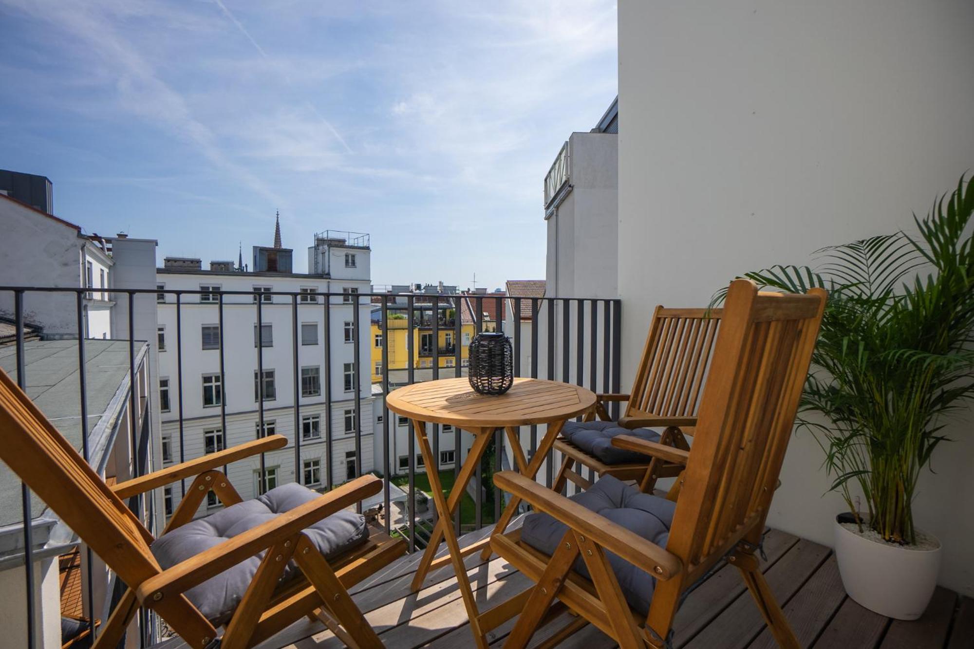 Bright Stylish Apartment With A Balcony In A Top Location Vienna Exterior photo
